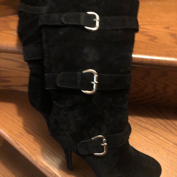 Boots size 7 - Picture 2 of 3